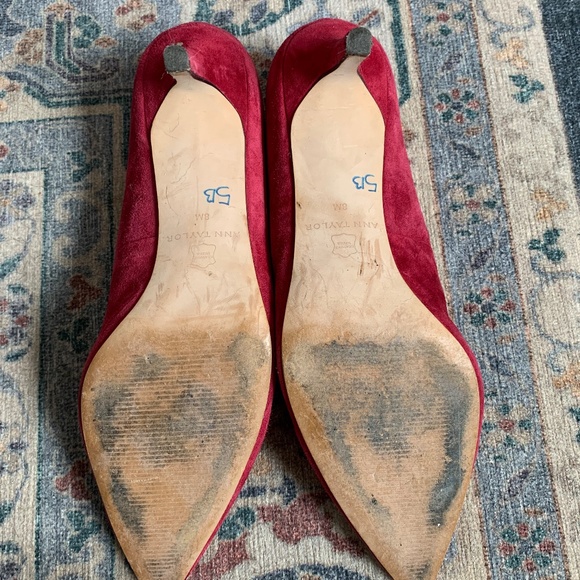 *Moving Sale* Ann Taylor Eryn suede pumps dark red - Picture 6 of 7